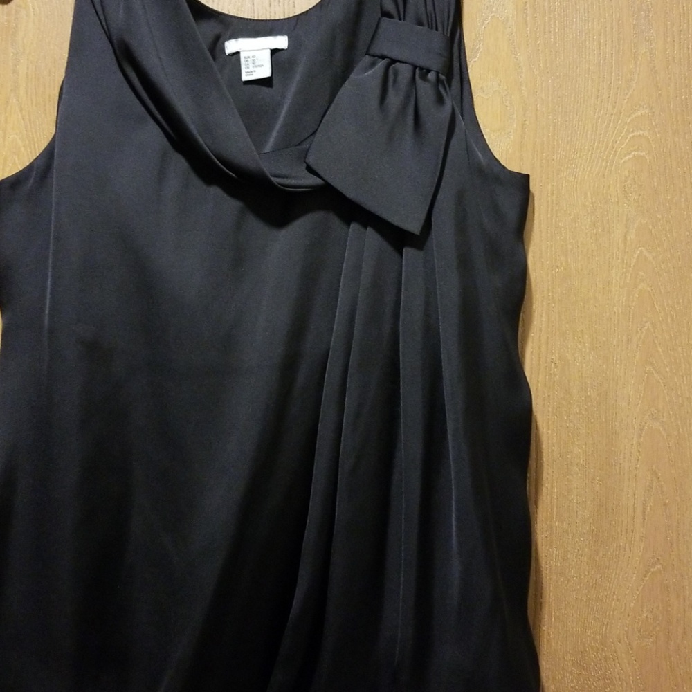 H&M Sleeveless Shirt